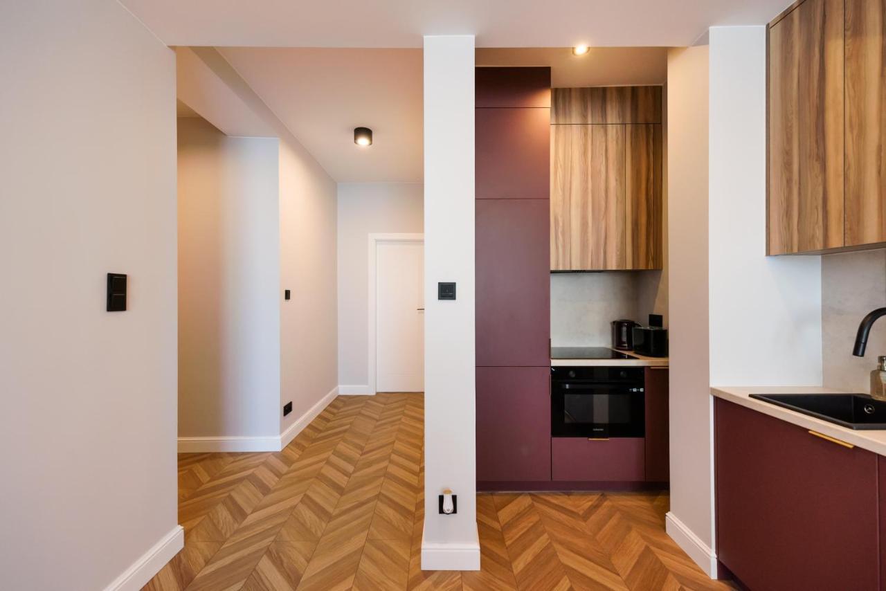 Remarkable City Centre Apartment Warsaw Exterior photo